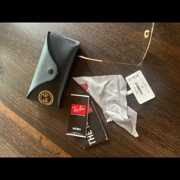 Ray Ban Aviator Sunglasses NWT